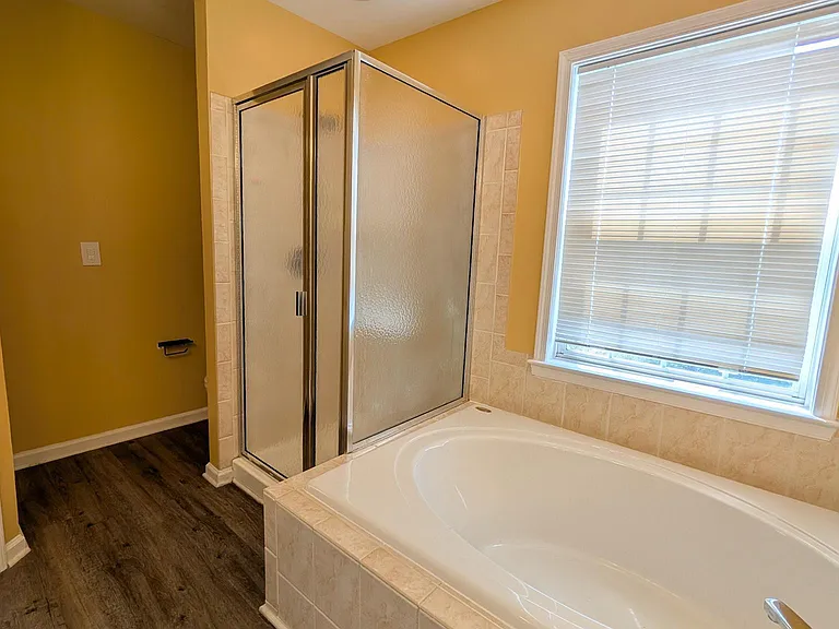 211 Shirley Sq SE — Photo 22