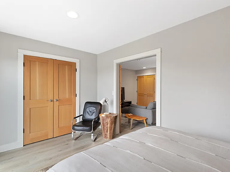 1 bed, 1.0 bath, 565 sqft, $2,000 — Photo 9