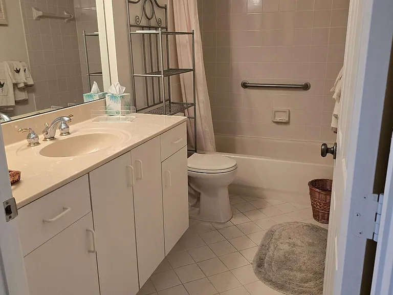12547 Imperial Isle Dr #304 — Photo 8