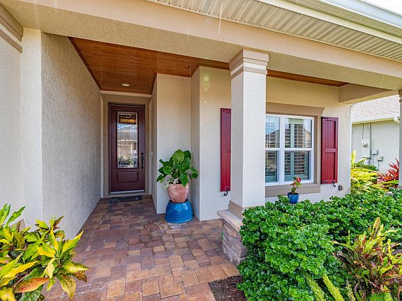 4th image of 1037 Donegal Dr