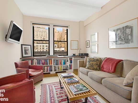 5th image of 18 W 70th St APT 7A
