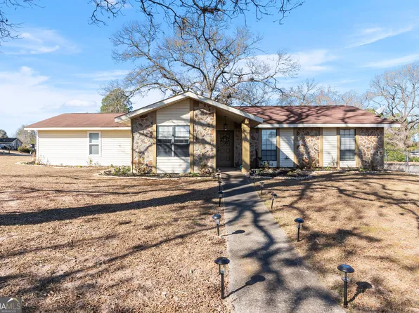 111 Turtle Creek Dr, Warner Robins, GA 31088