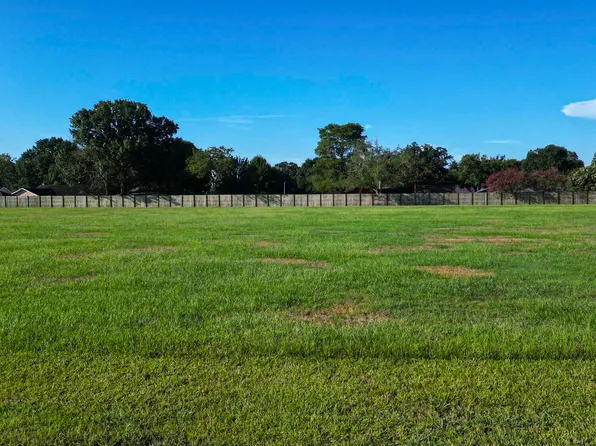106 Cypress Ridge Rd, Broussard, LA 70518