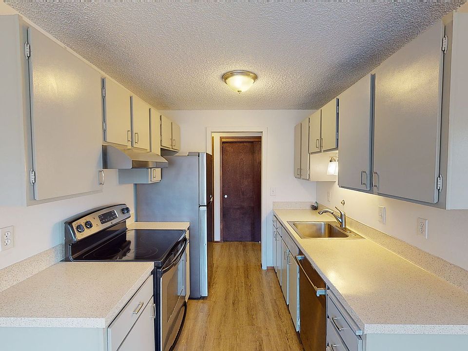 1st image of 11541 Greenwood Ave N APT 302