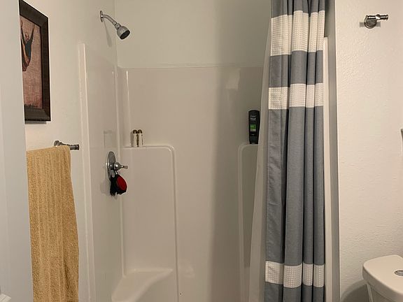 5th image of 802 University Ave #10498499
