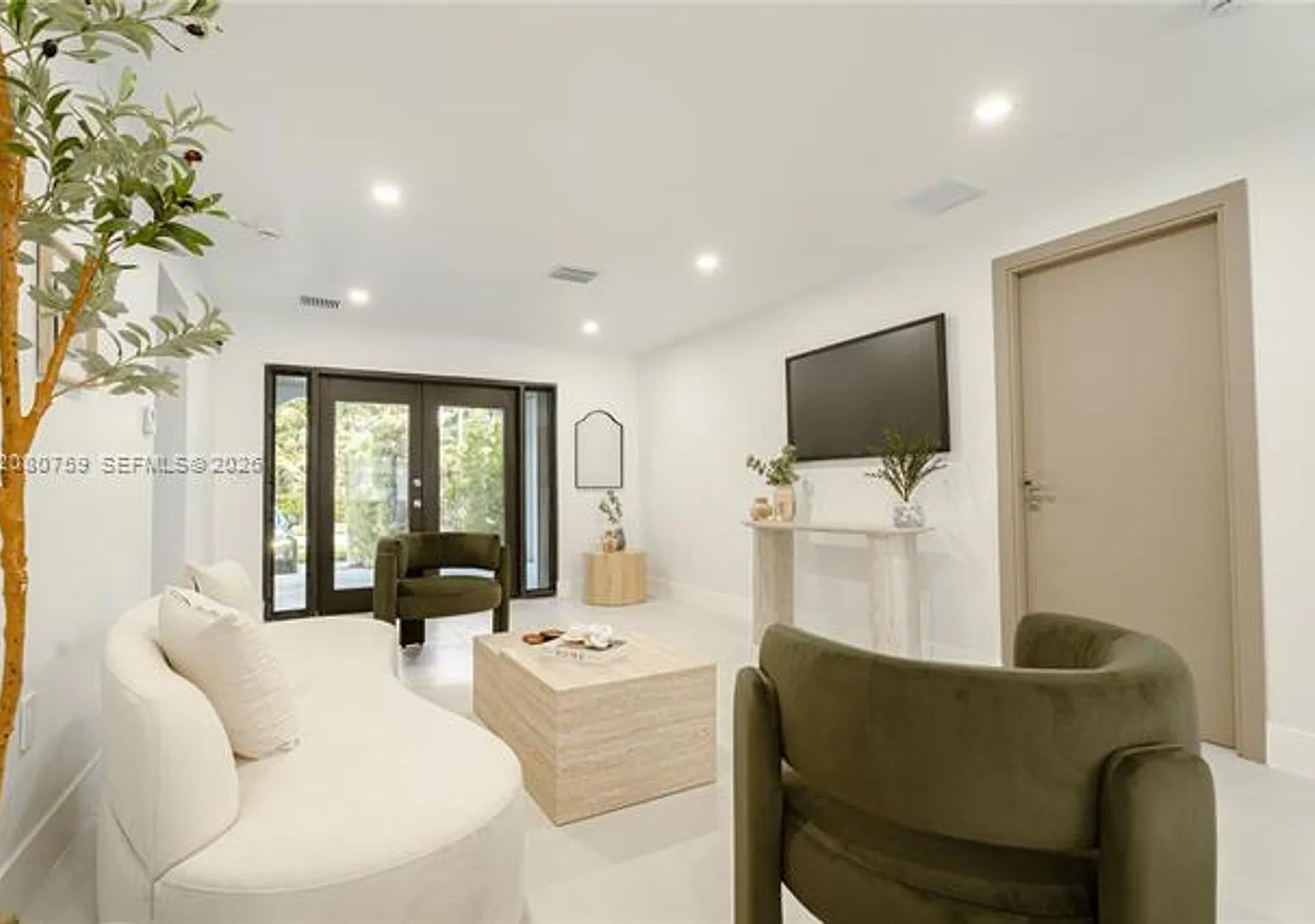 1221 Biarritz Dr # 1221, Miami Beach, FL 33141 — Photo 4