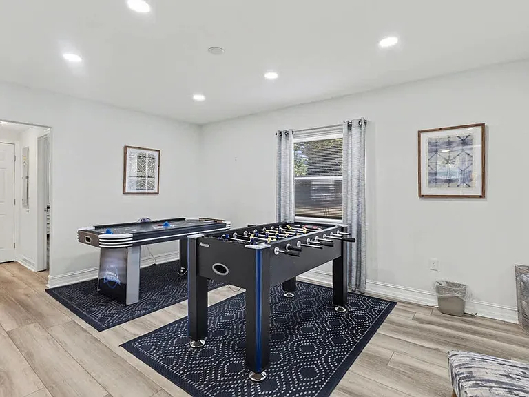 Building's Lounge