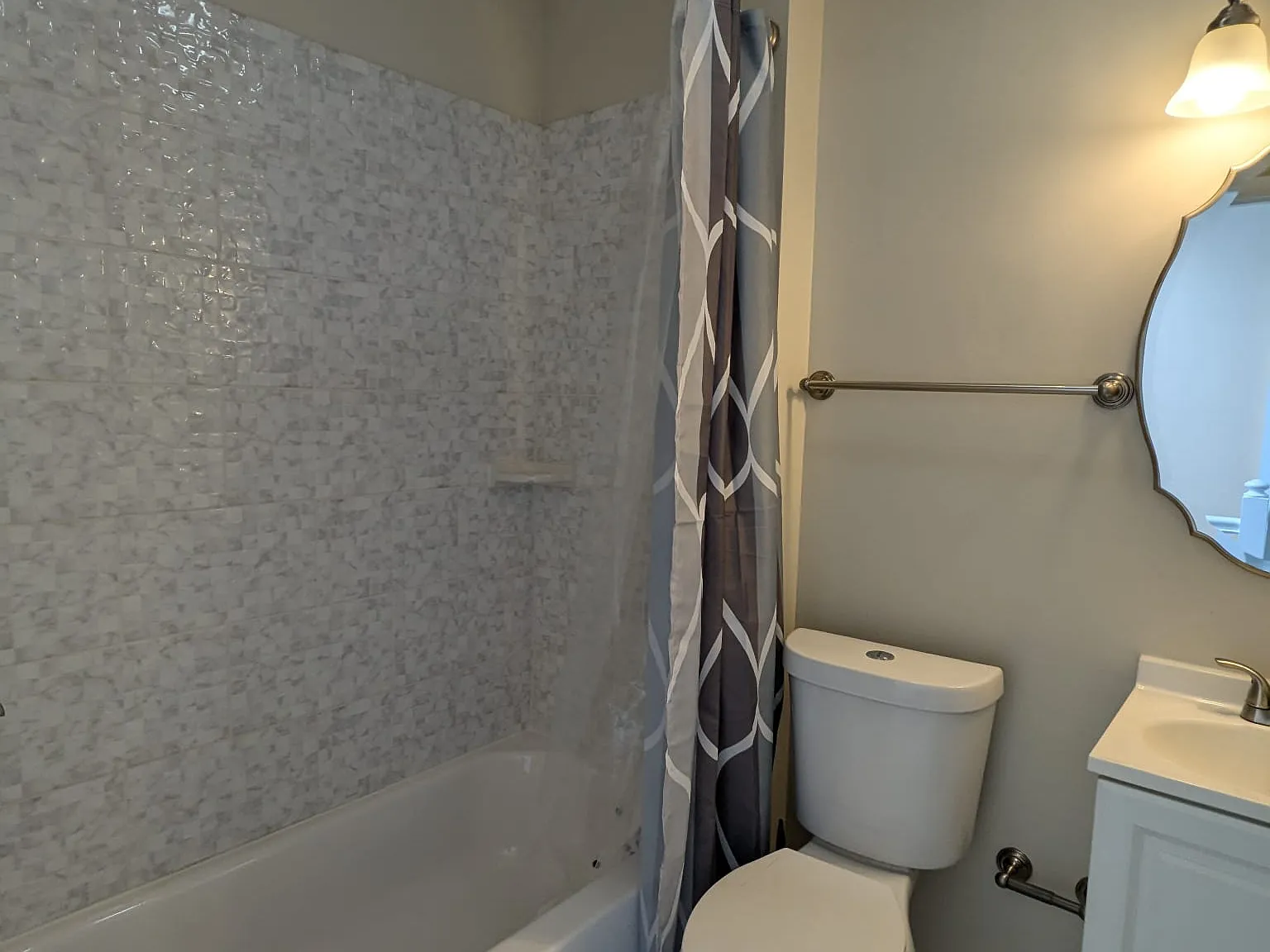 3 bed, 3.5 bath, 1818 sqft, $790 — Photo 4