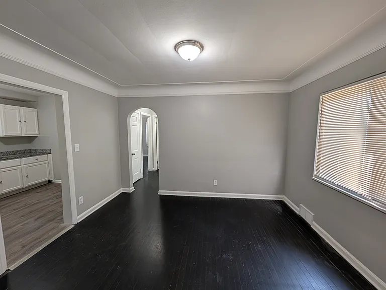 18508 Coyle St — Photo 4