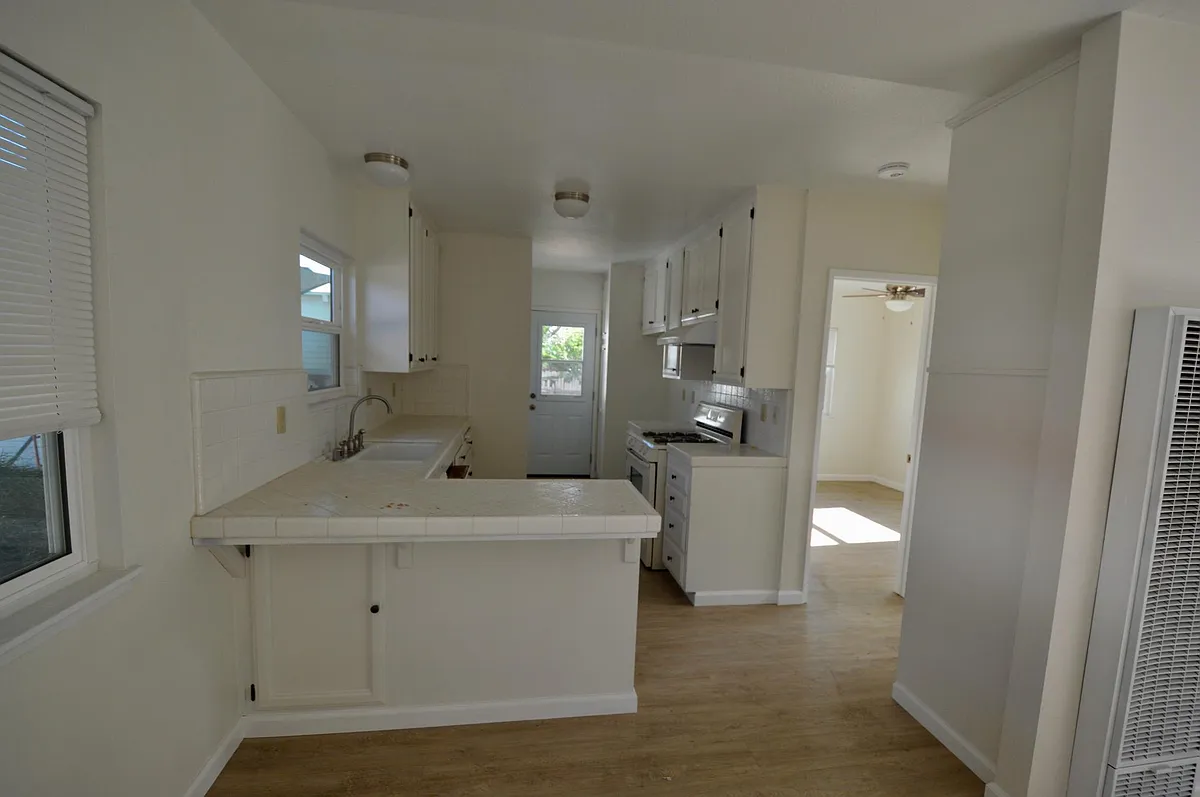Building Photo - 2921 Madison Ave #1/2