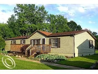 5912 Golf Club Rd photo 1