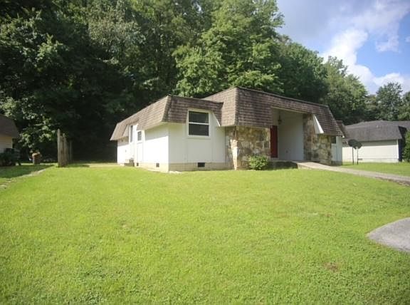 4th image of 3722 Fountain Ave