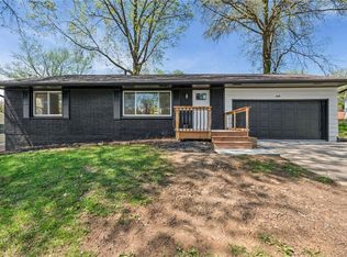 6408 N Central St, Gladstone, MO 64118