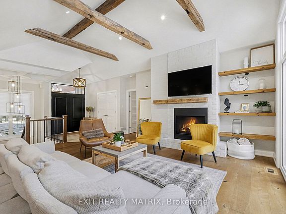 4th image of 1772 W Groves Rd