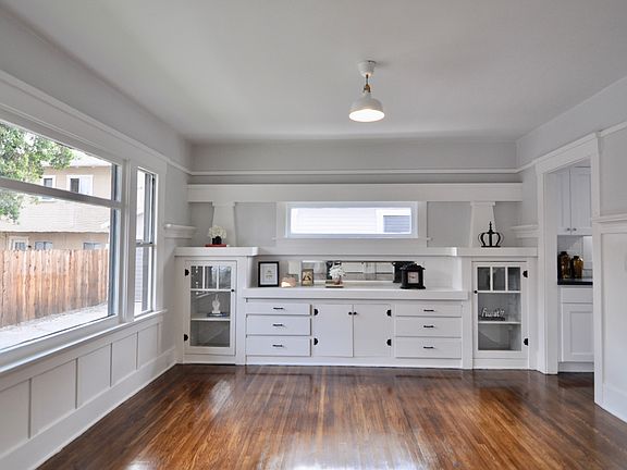 3rd image of 601 Saint Louis Ave