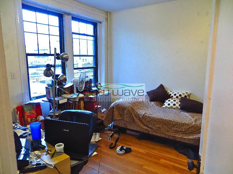 2 bed, 999 sqft, $3,800 — Photo 2