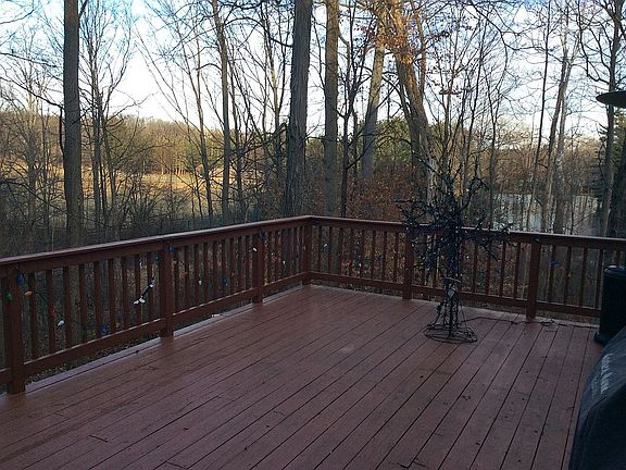 2nd image of 8032 Woodsway Ln