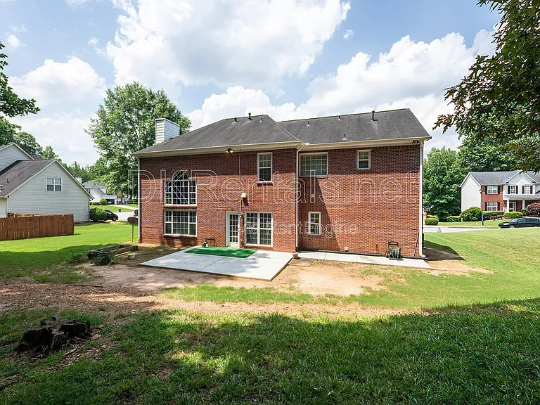1540 Hampton Hollow Dr — Photo 15