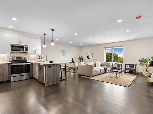 8133 Bergenline Avenue image 2 of 25