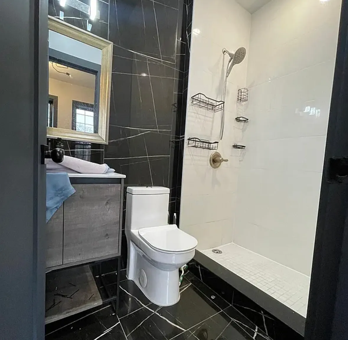 2 bed, $2,500 — Photo 4