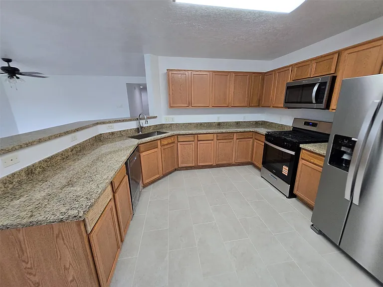 427 Remington Heights Dr — Photo 14