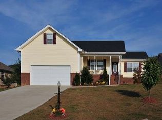 111 Flagstone Way Dr, Clinton, TN 37716
