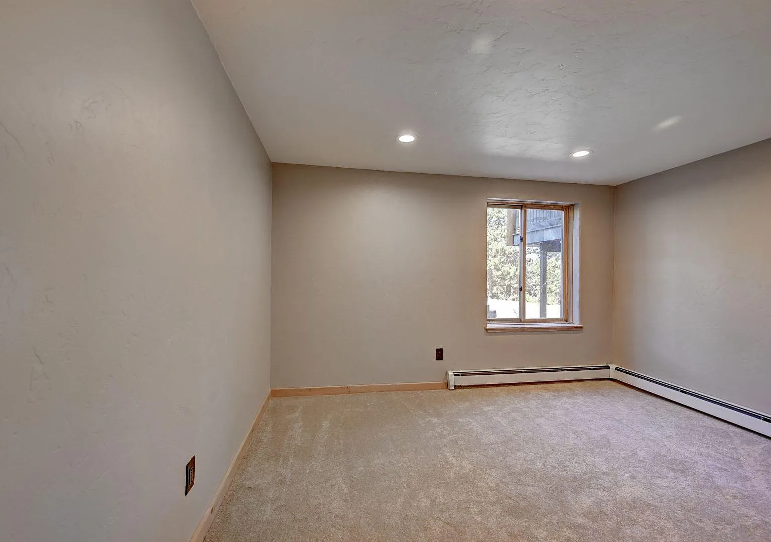6362 Prairie Ln — Photo 4