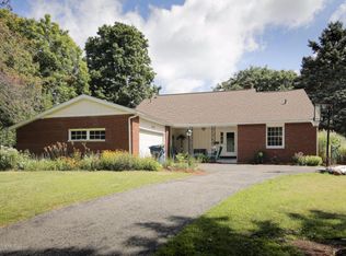 828 Boswell Ln, Kalamazoo, MI