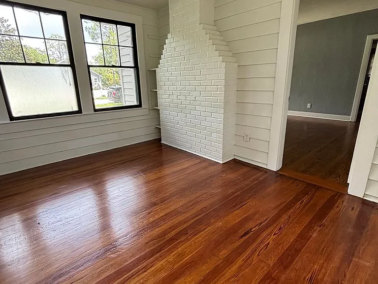 211 N Highland Ave — Photo 11