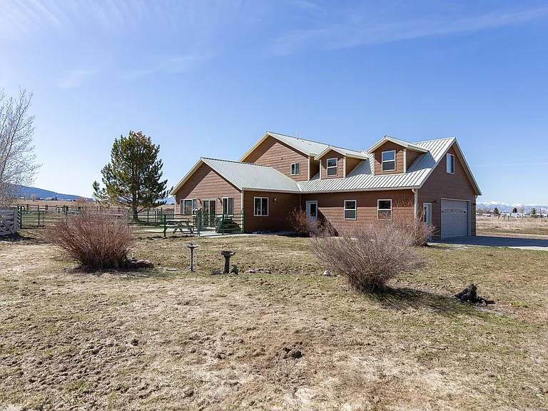 5550 Foster Ln #B — Photo 23