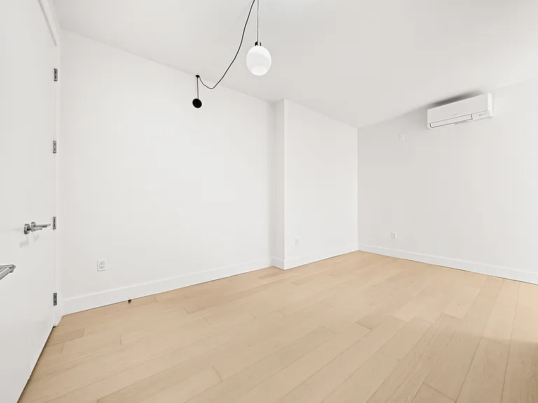218 Front St #1717 — Photo 5