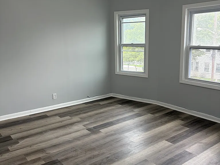 387 Main St #2 — Photo 5