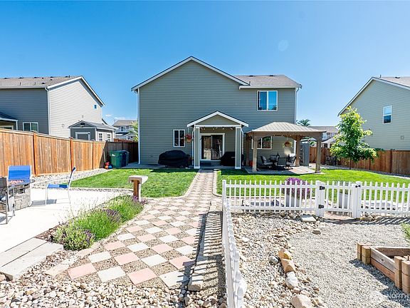 3rd image of 963 Bondgard Avenue E