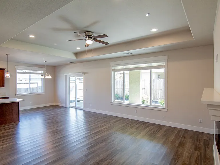 6073 Fallworth Dr — Photo 9