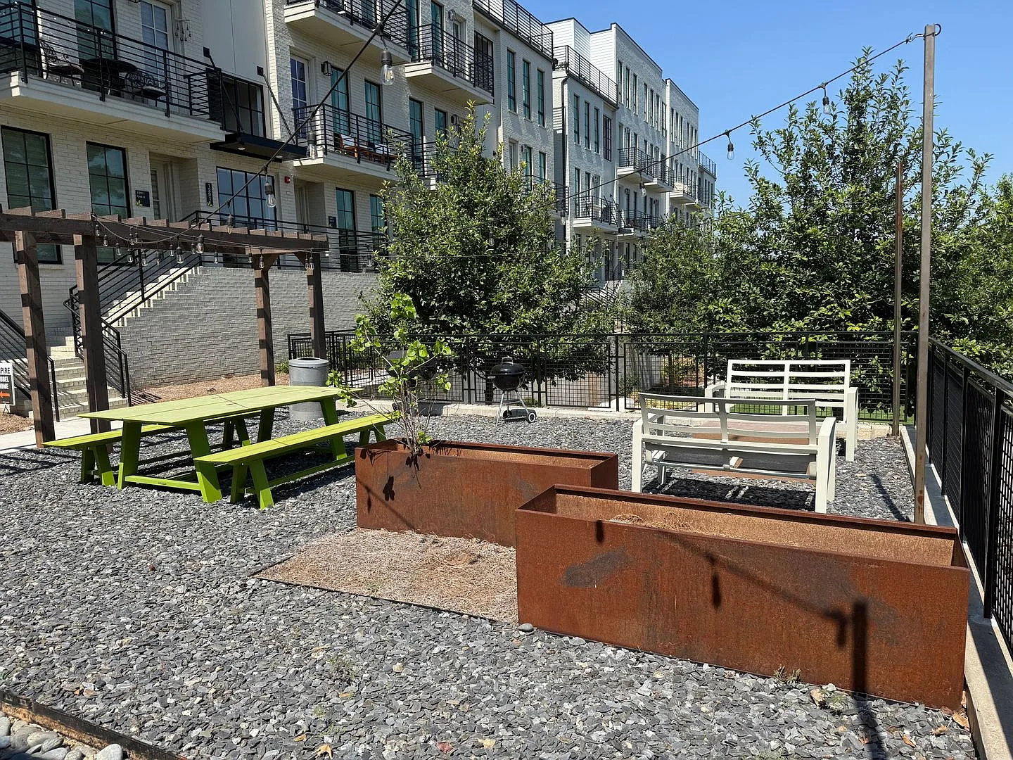 NEW Stack 2Bed/2Bath Townhome for Lease in West Midtown — Photo 4