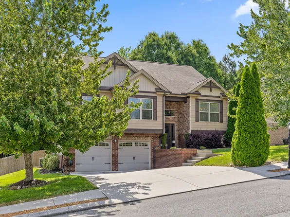 8380 Midwestern Dr, Hixson, TN 37343