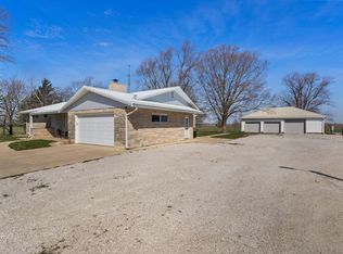 2578 County Road 400 N, Broadlands, IL