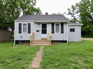 7 Hickory Ln, Lebanon, MO 65536