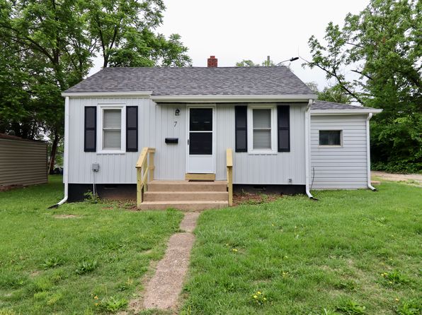 7 Hickory Ln