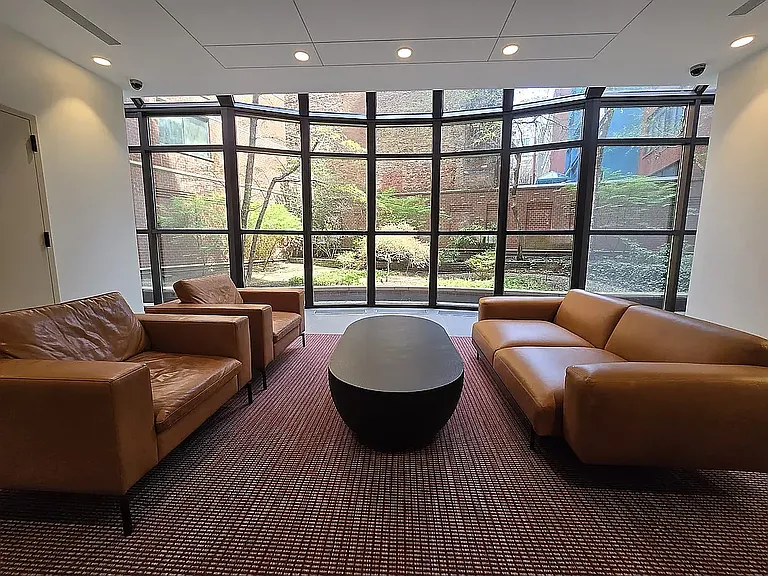 29 Greenwich Ave #6CU — Photo 16