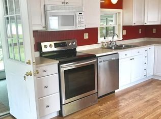 6 Rebecca Ave, Hudson, MA 01749