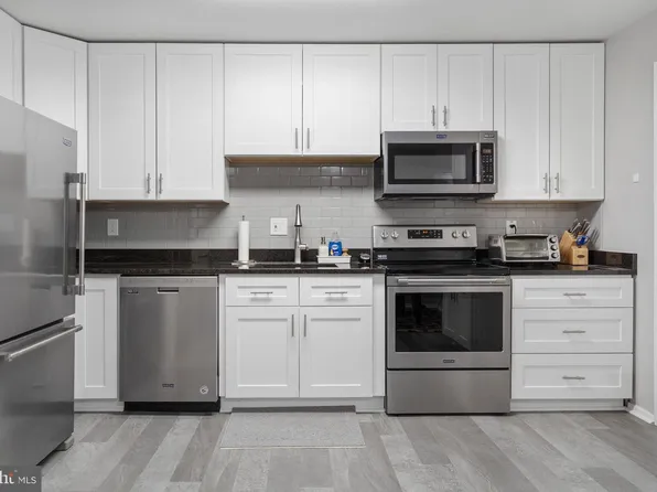 8019 Valley Manor Rd APT 2B, Owings Mills, MD 21117