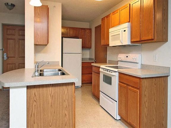 4th image of 200 Wilkin St APT 119