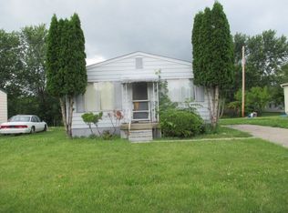 3368 Spring Valley Dr, Flint, MI 48504