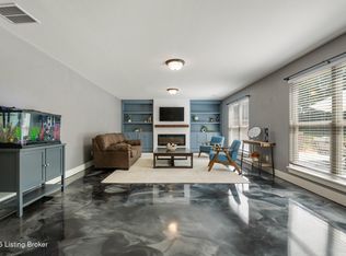 6003 Limestone Creek Dr, Charlestown, IN 47111