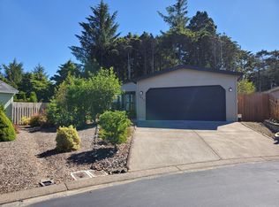 3853 Summit Ridge Cir, Depoe Bay, OR 97341