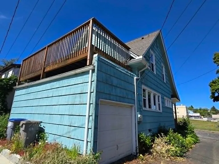 515 N I St — Photo 13