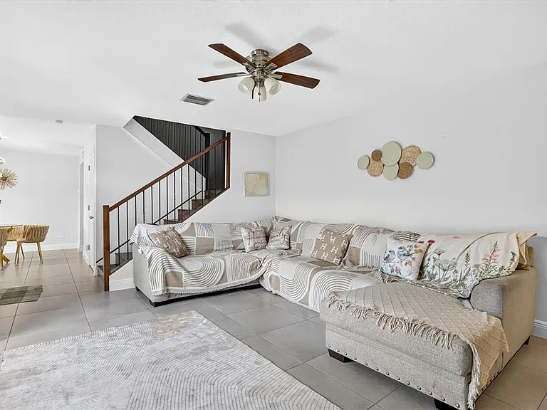 15317 W Pond Woods Dr #103 — Photo 7