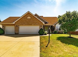 6720 Evergreen Cir, Dayton, OH 45424