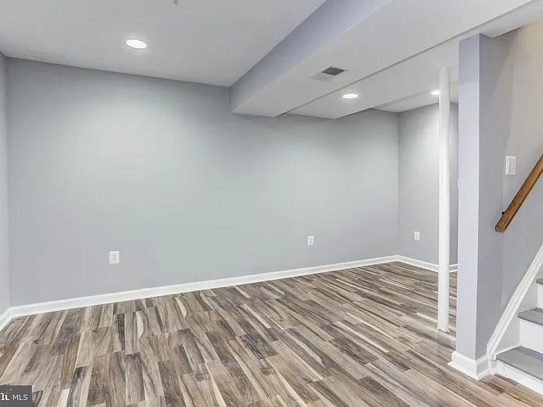 5755 Southern Ave — Photo 25